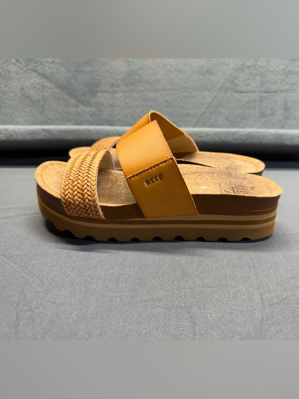 REEF Cushion Vista Hi Women's Platform Sandals Tan Natural Size 6 EU 36